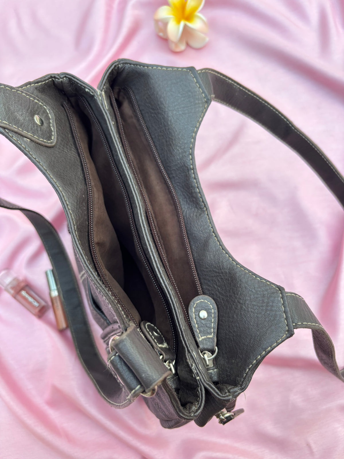 Brown y2k leather bag