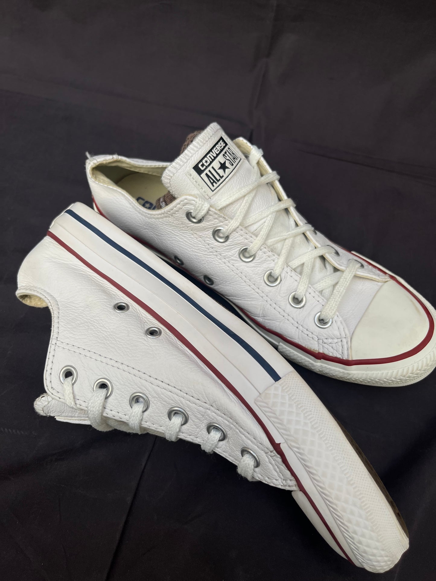 White leather lowtop