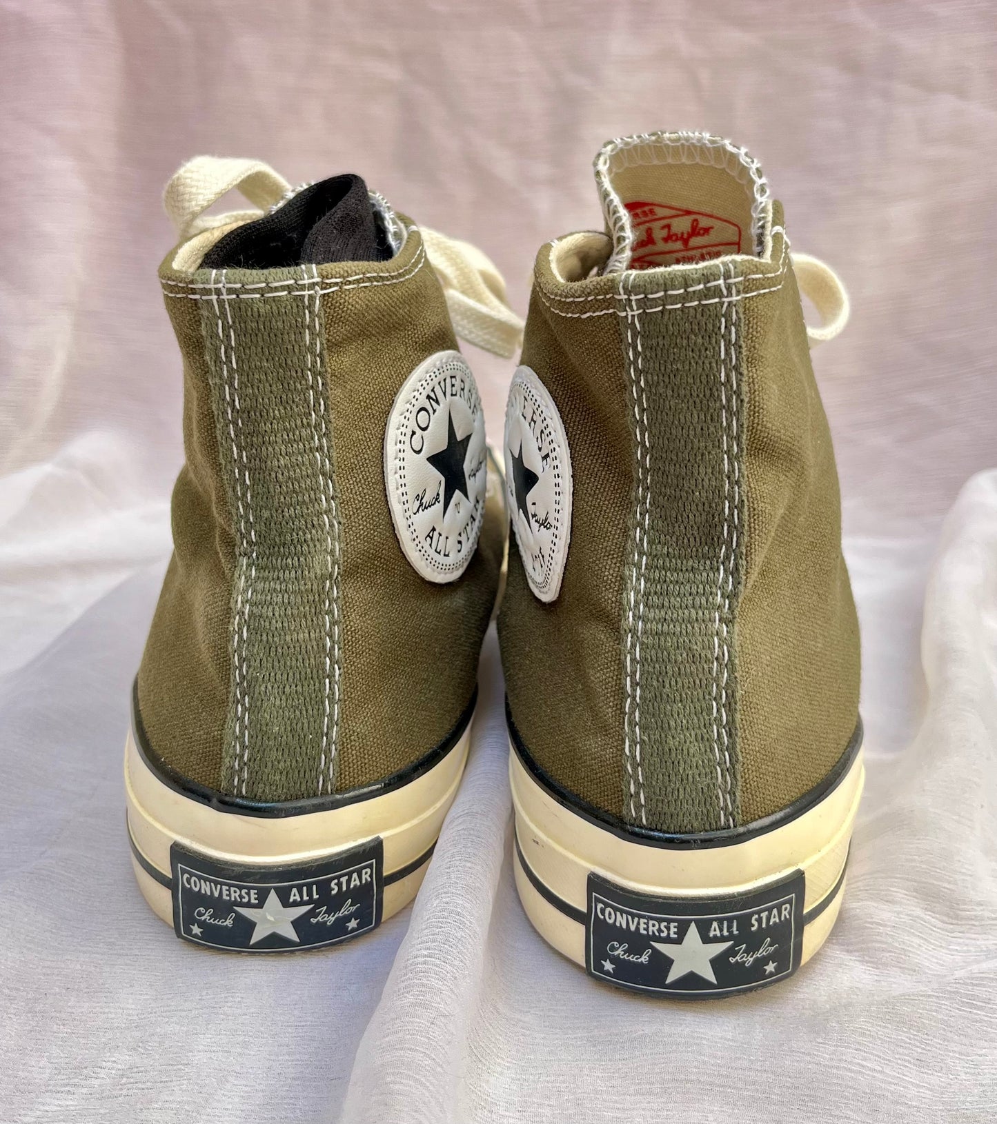 Olive green chuck Taylor 70 HI