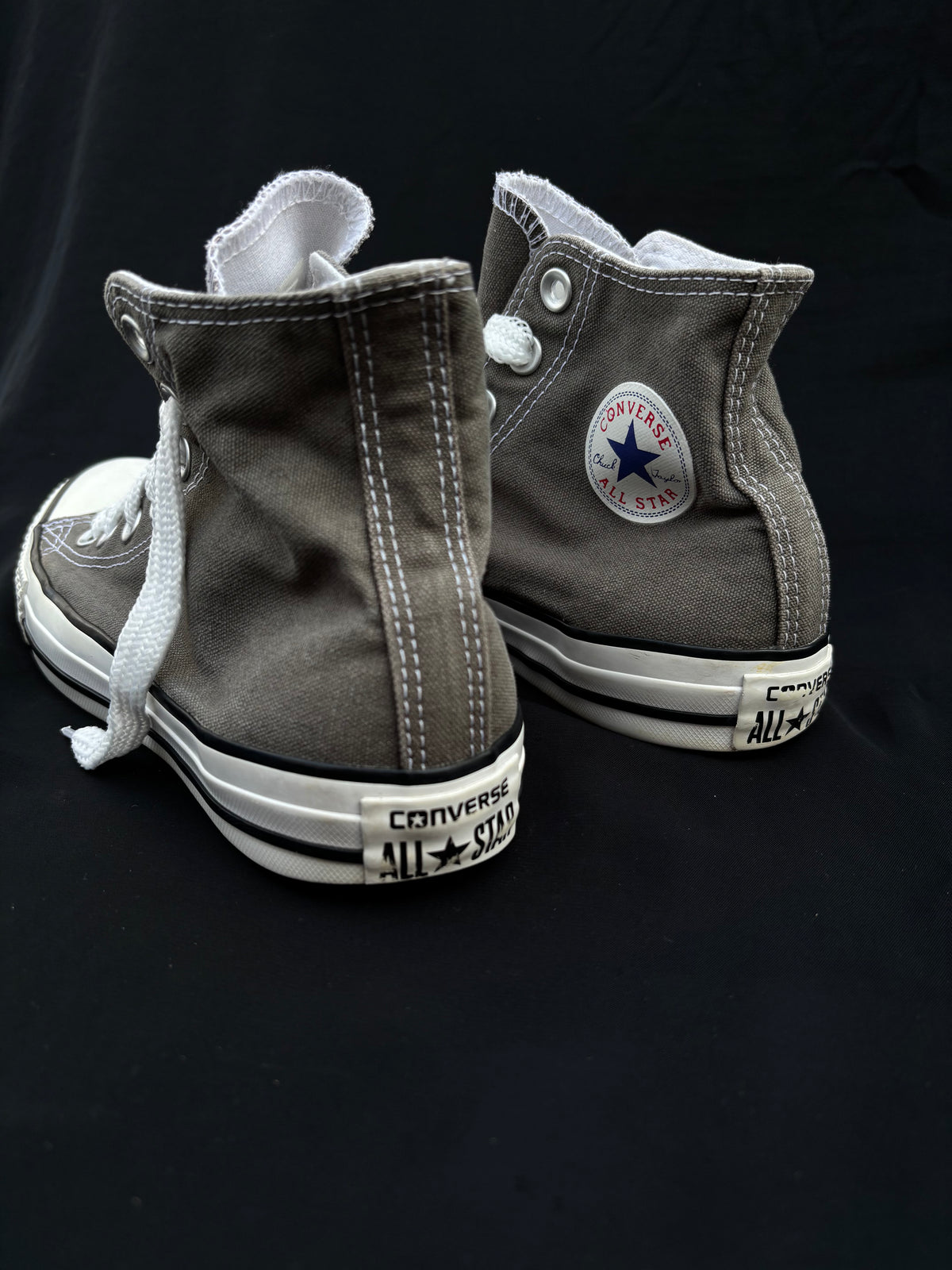 Grey hightop converse — preloved, excellent condition, photo 3 of 3