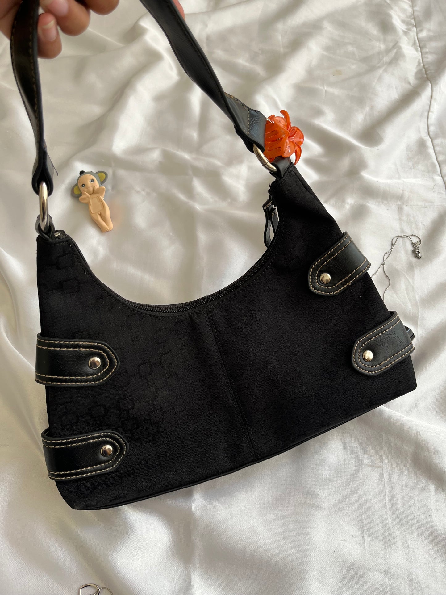 Black mini bag drop