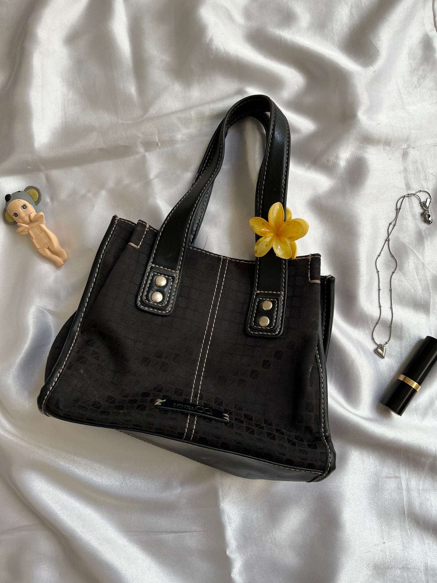 Black mini bag drop