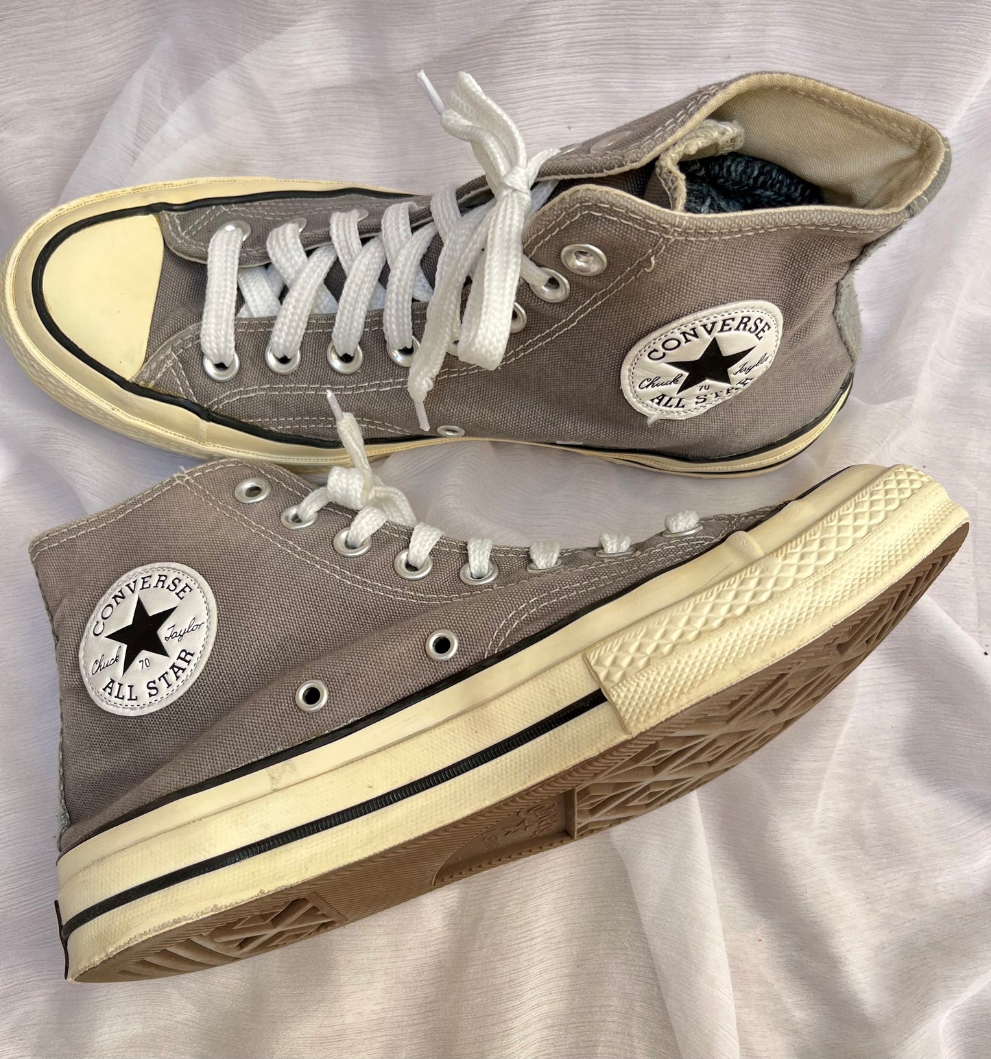 Grey chuck Taylor 70 HI