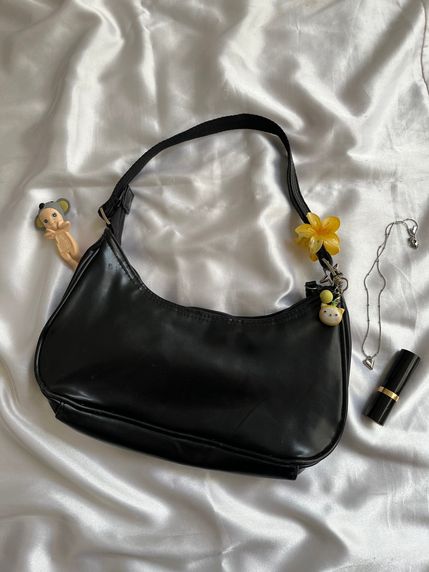 Black mini bag drop