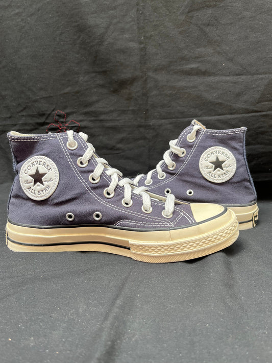 Dark navy blue hightop chuck Taylor