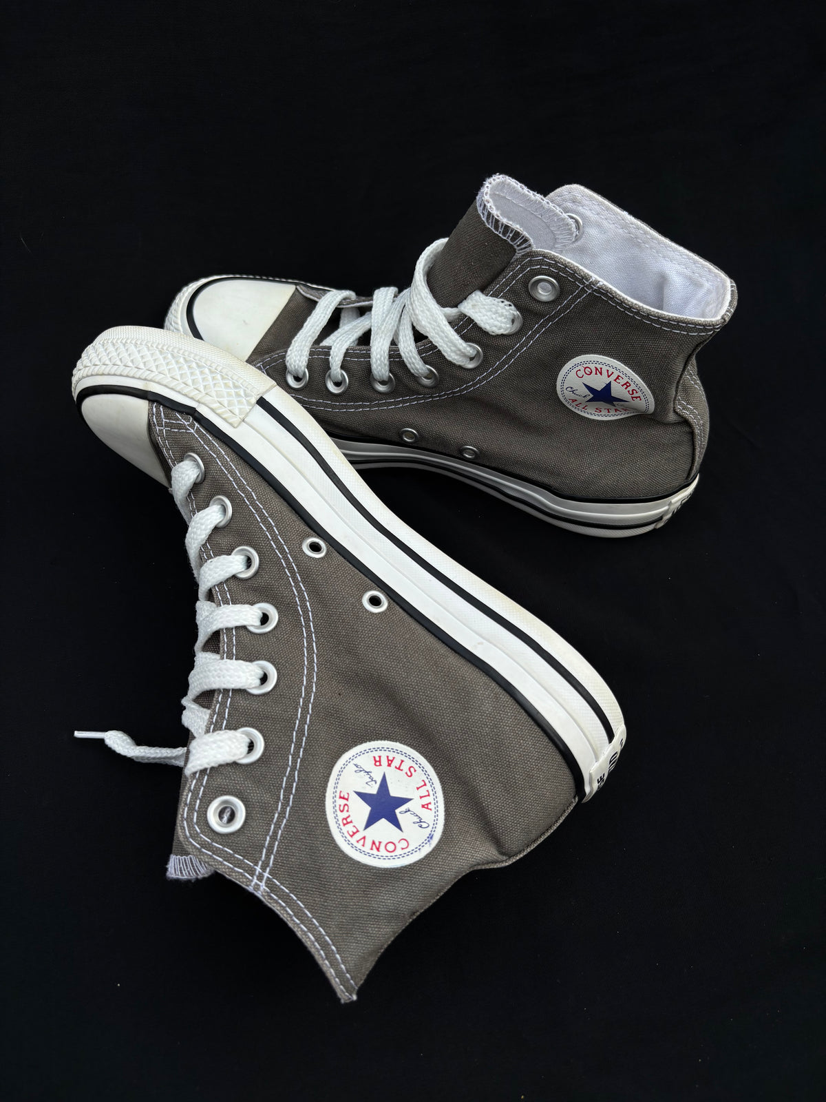 Grey hightop converse — preloved, excellent condition, photo 2 of 3
