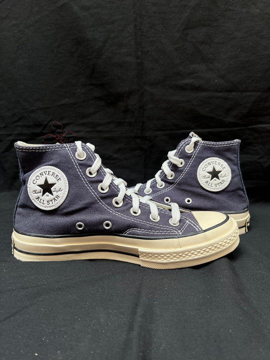 Dark navy blue hightop chuck Taylor