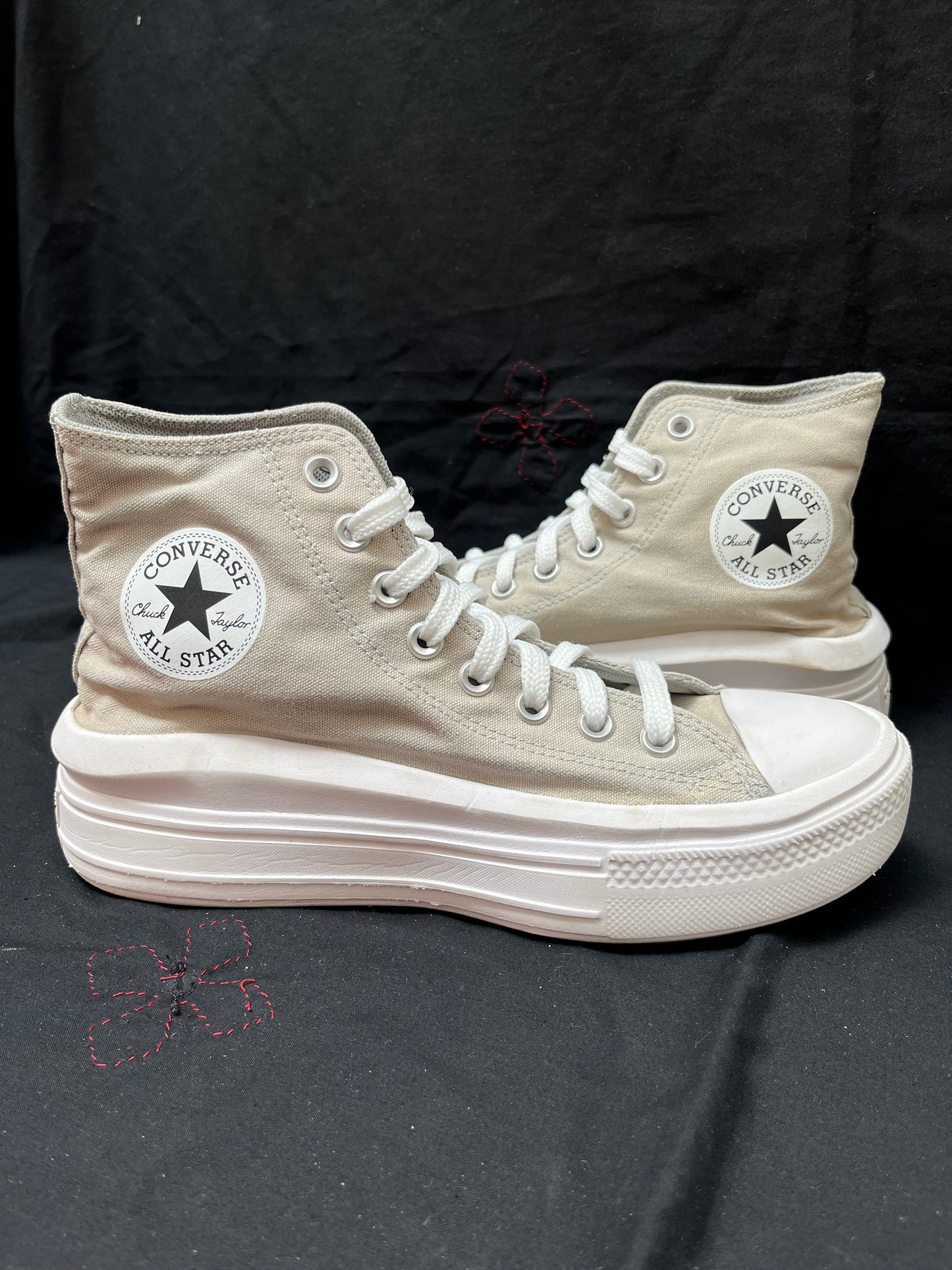 Beige hightop move