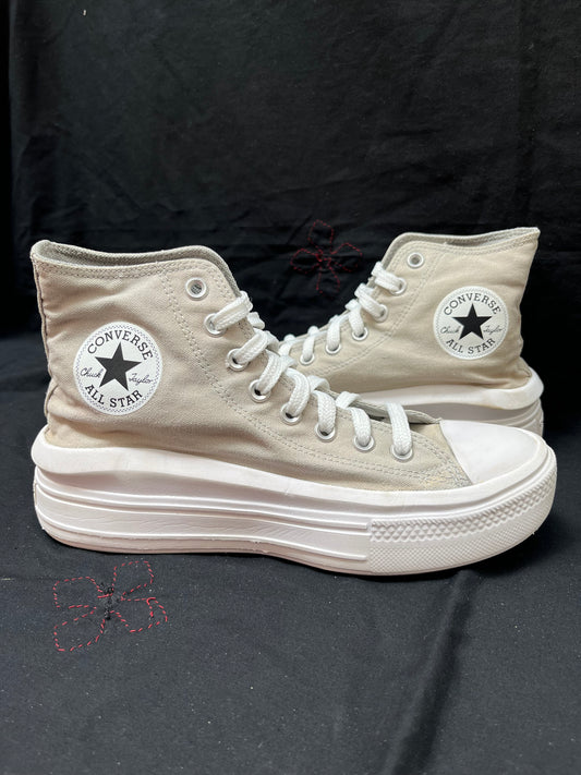 Beige hightop move