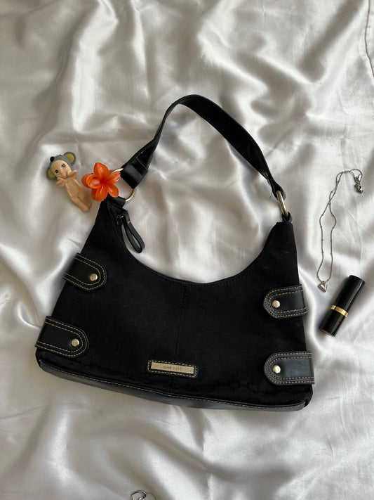 Black mini bag drop