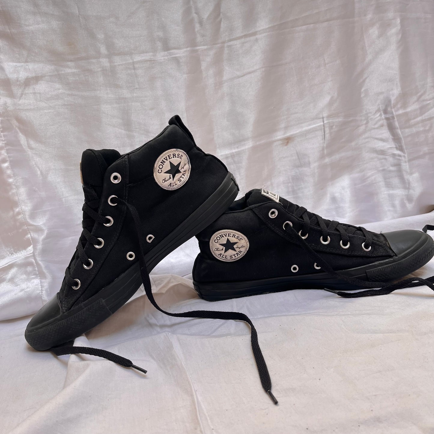 Full black midhigh winter edition