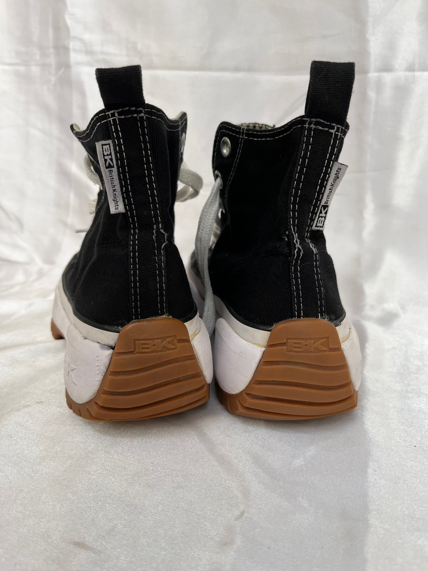 Black Runstar hightops