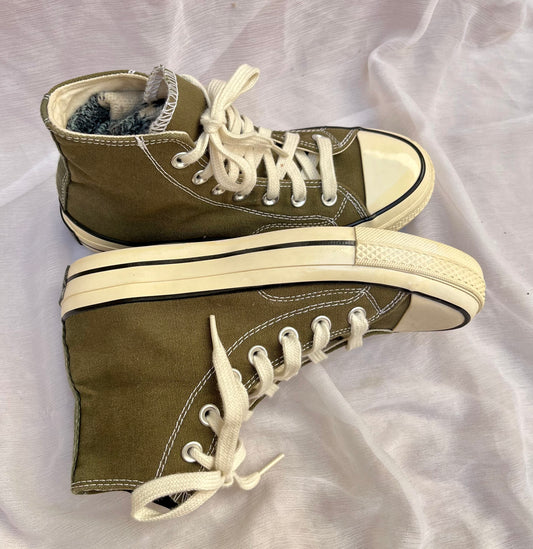 Olive green chuck Taylor 70 HI