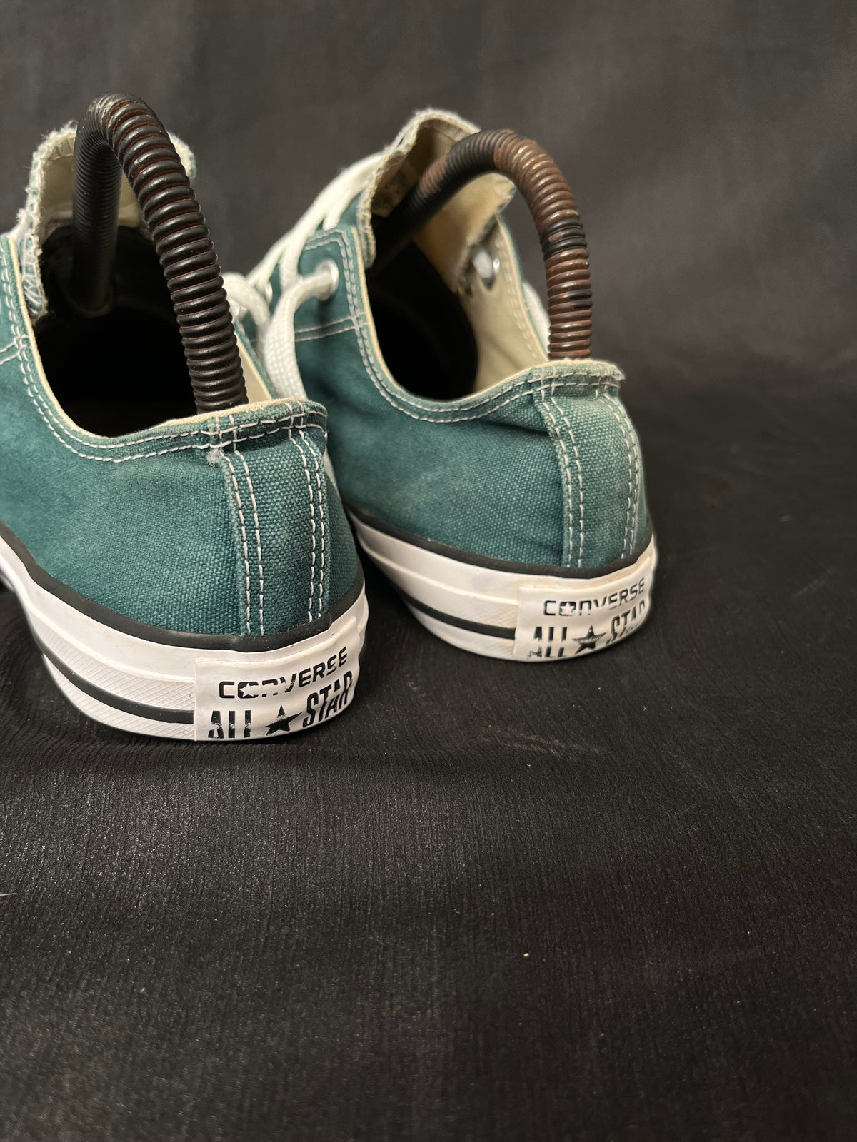 Dark green lowtop converse (39)