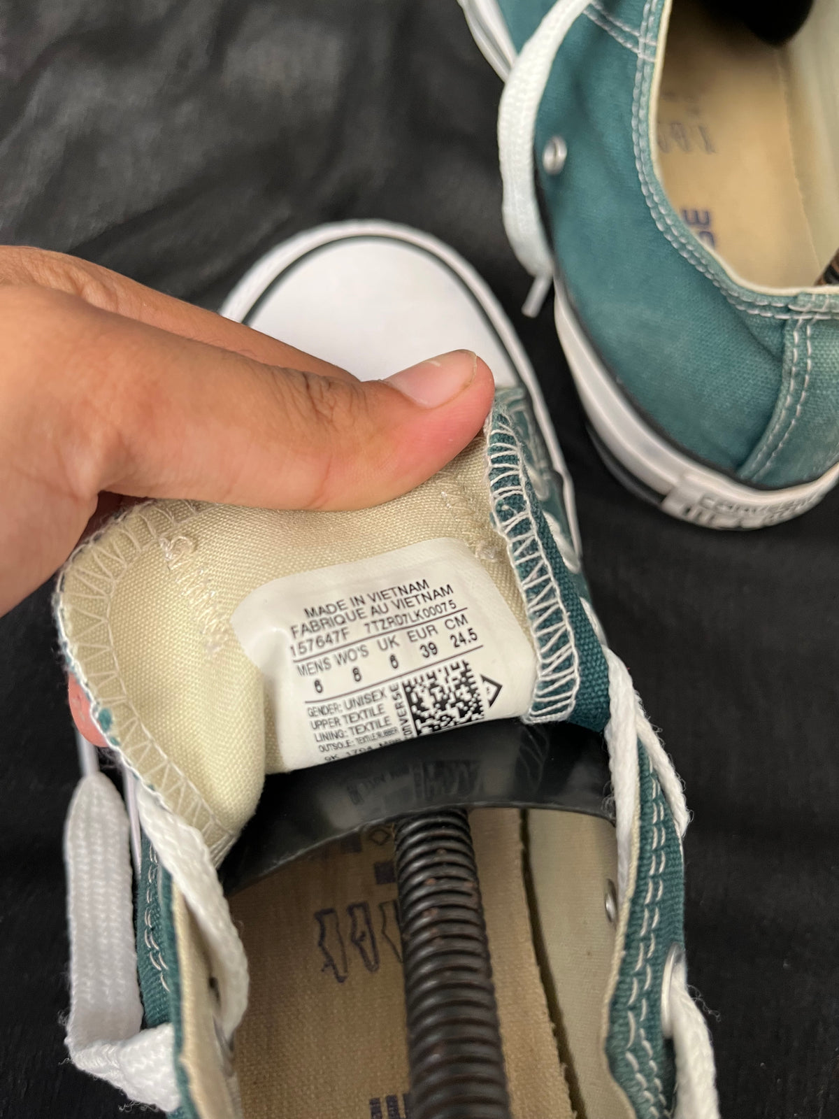 Dark green lowtop converse (39)