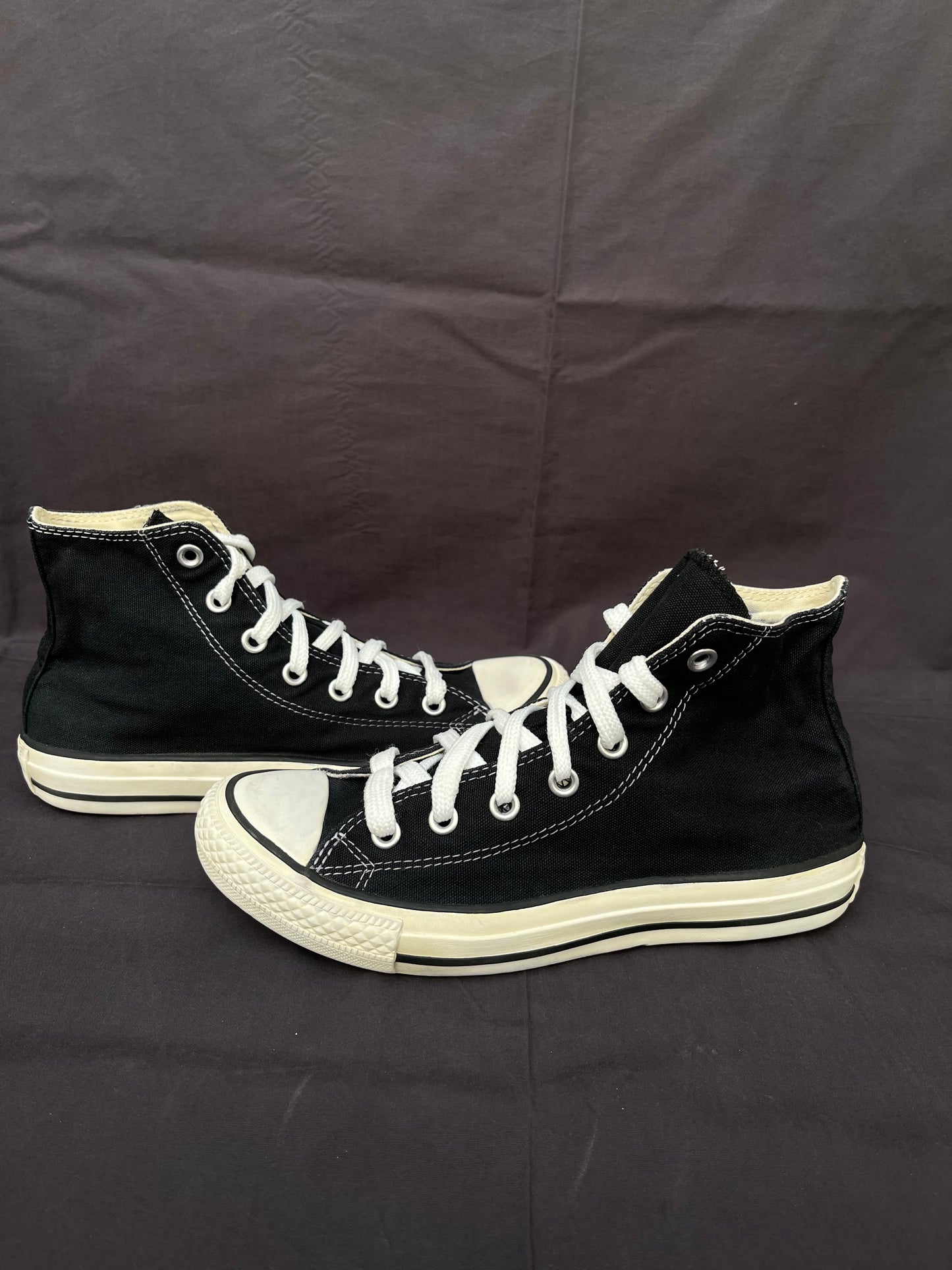 Black hightop converse