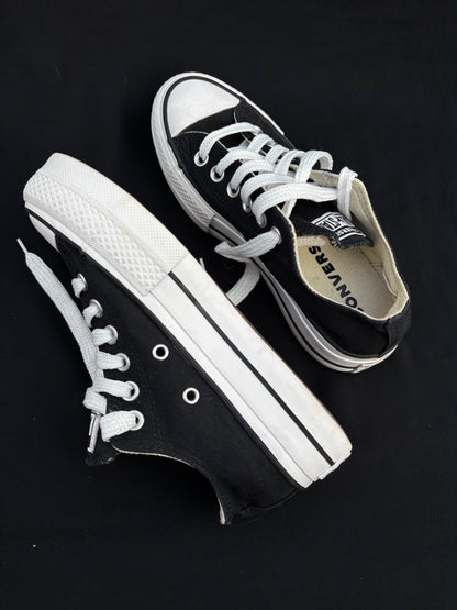 Black platform lowtop converse — preloved, excellent condition, photo 3 of 4