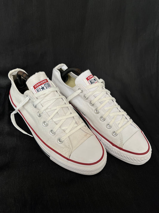 White lowtop converse