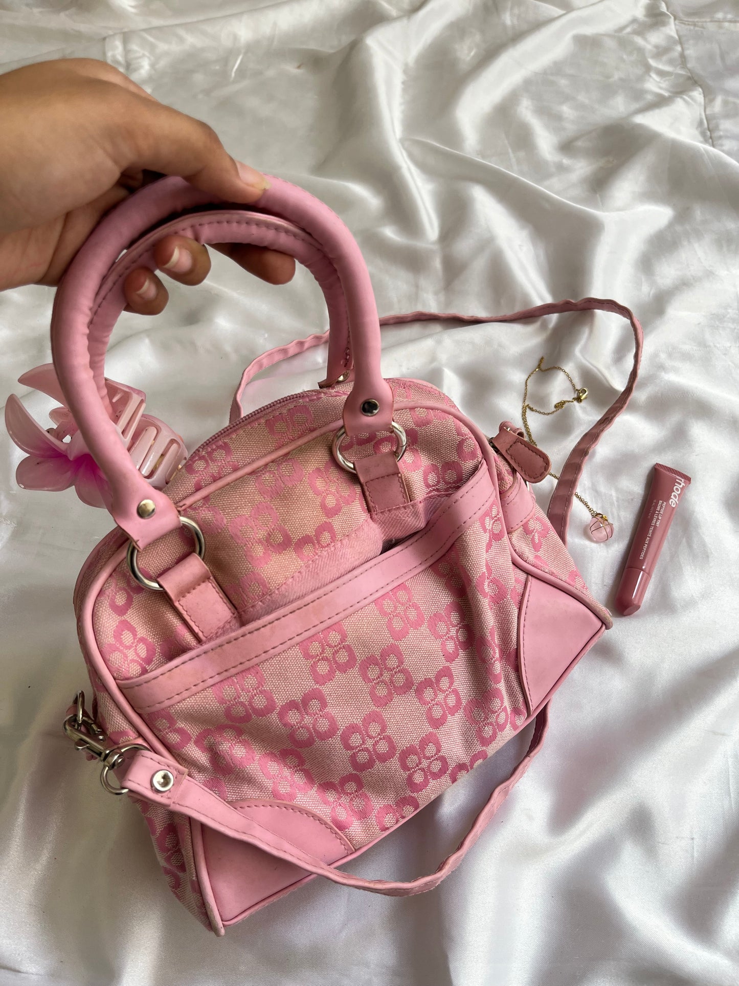 Pastel bag drop