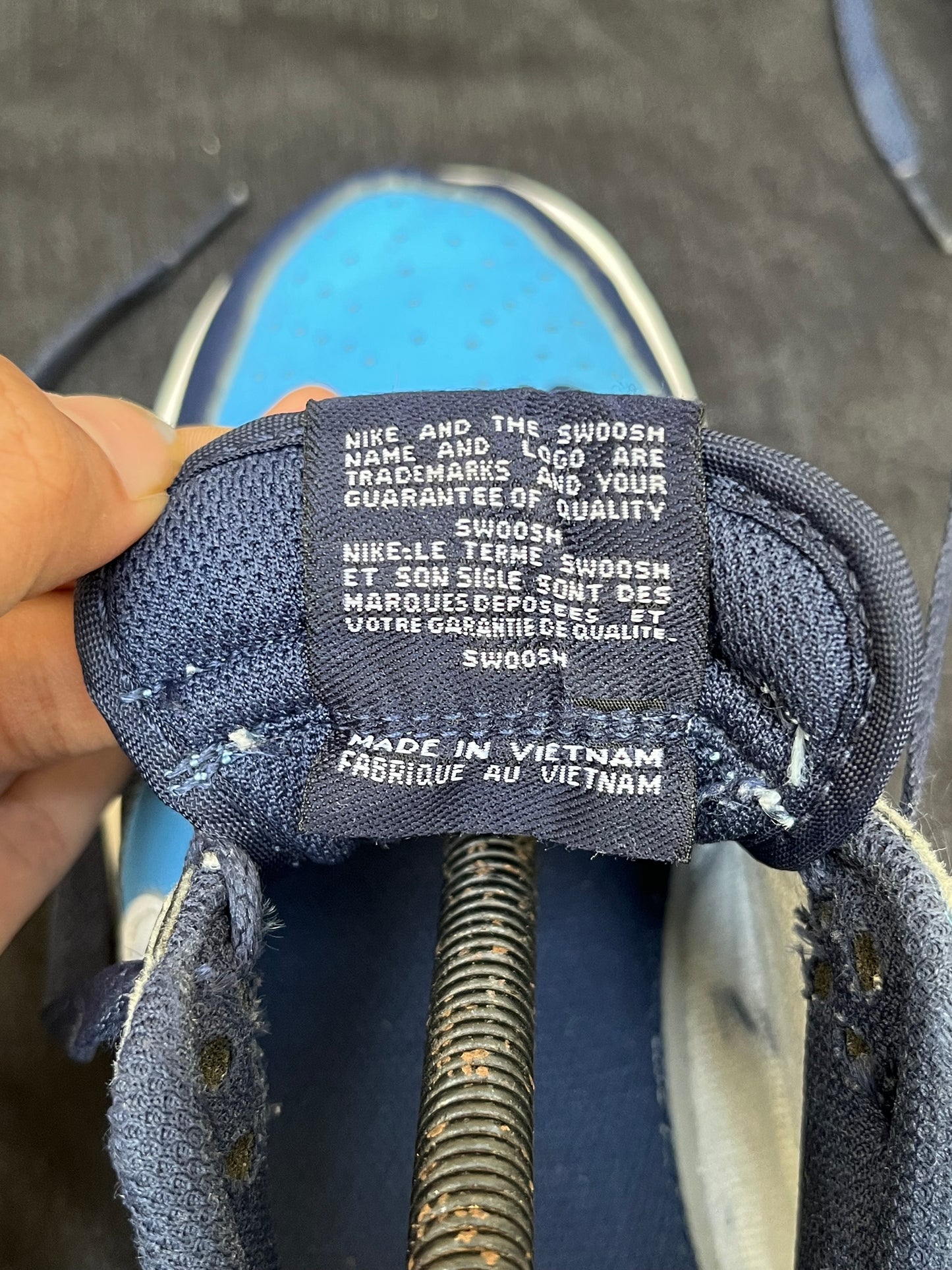 Nike dunk low “uni blue” (38.5)