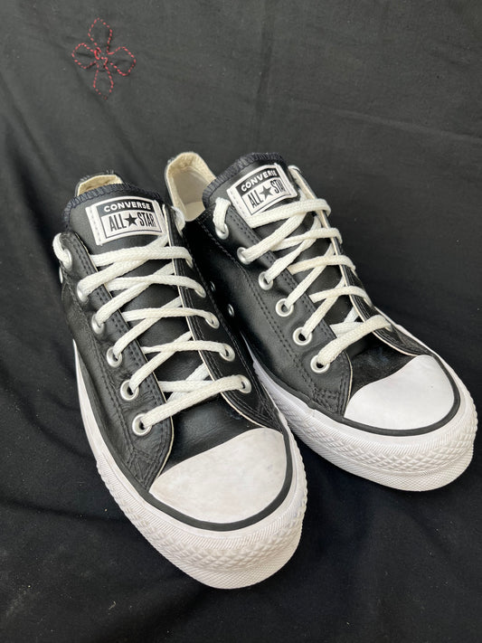 Black platform leather lowtop