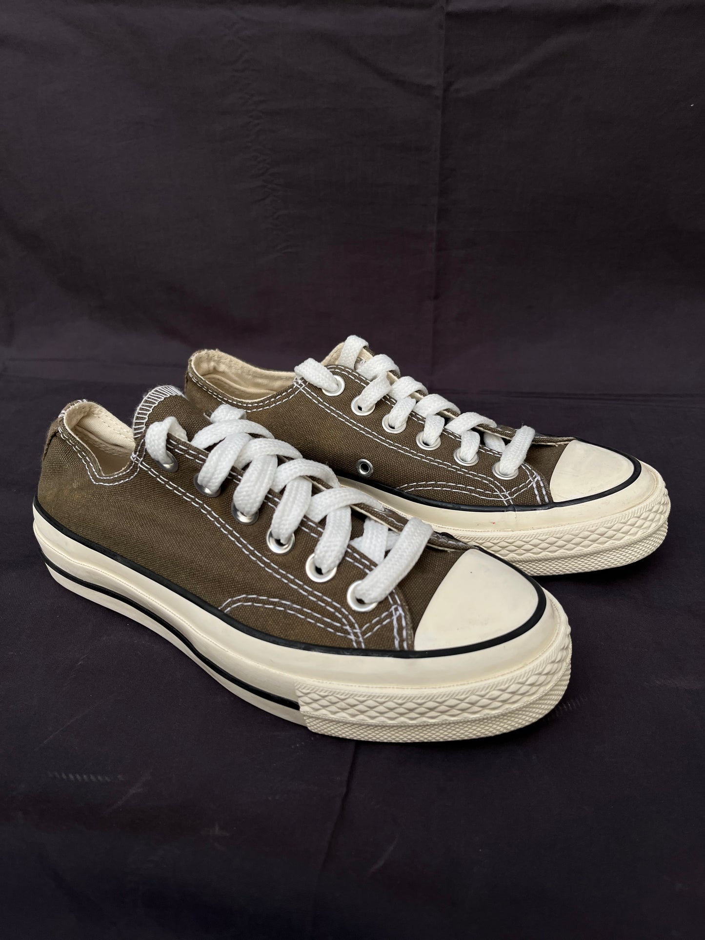 Olive green lowtop
