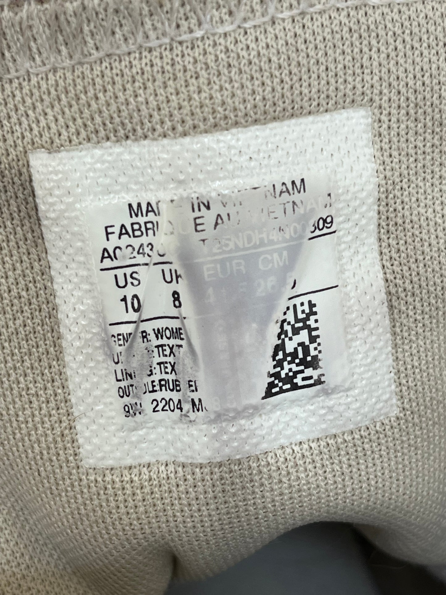 Maroon platform hightops (41.5)