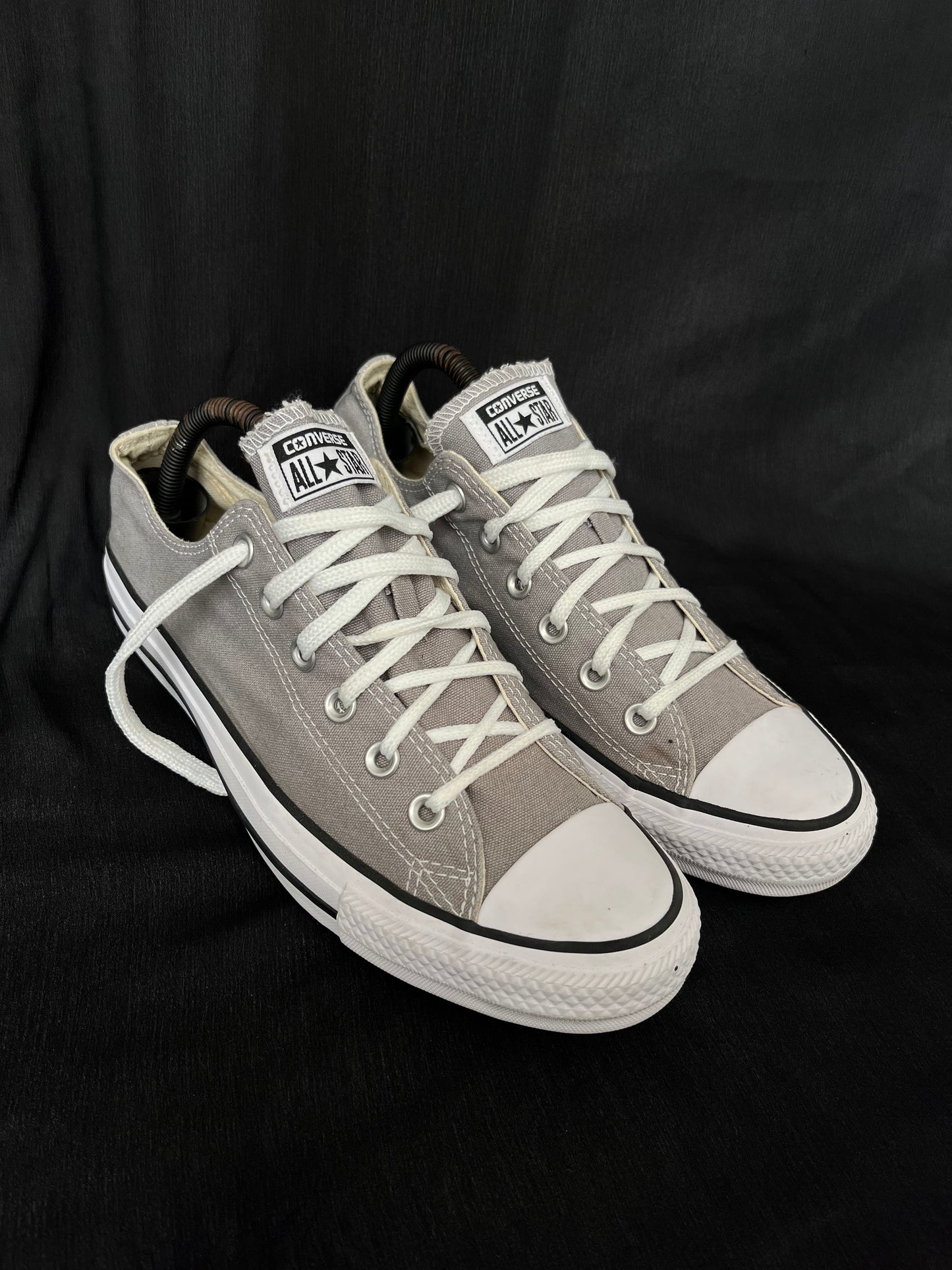 Grey lowtop converse