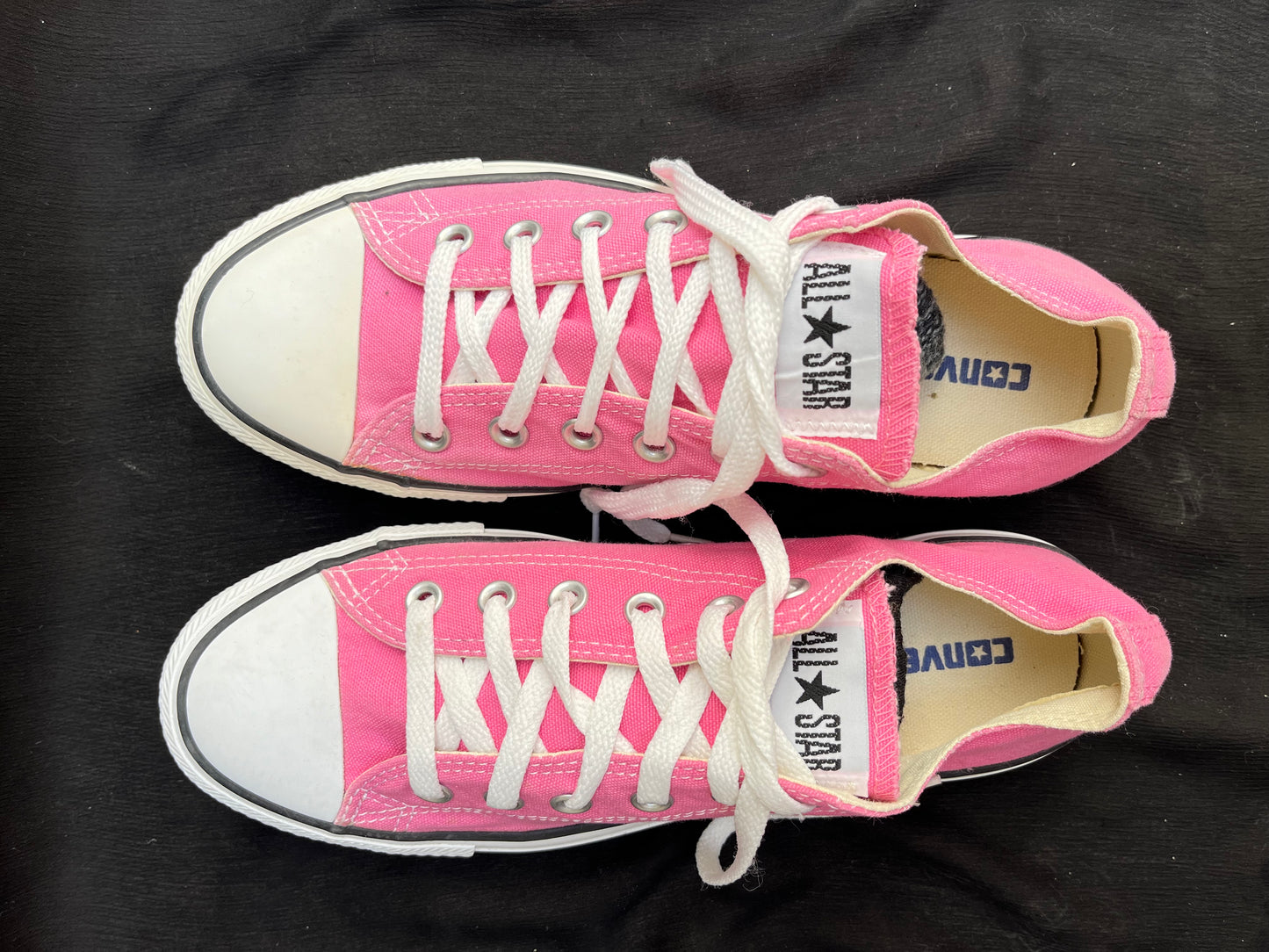 Pink lowtop converse