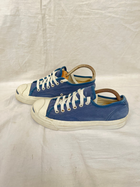 Blue lowtop