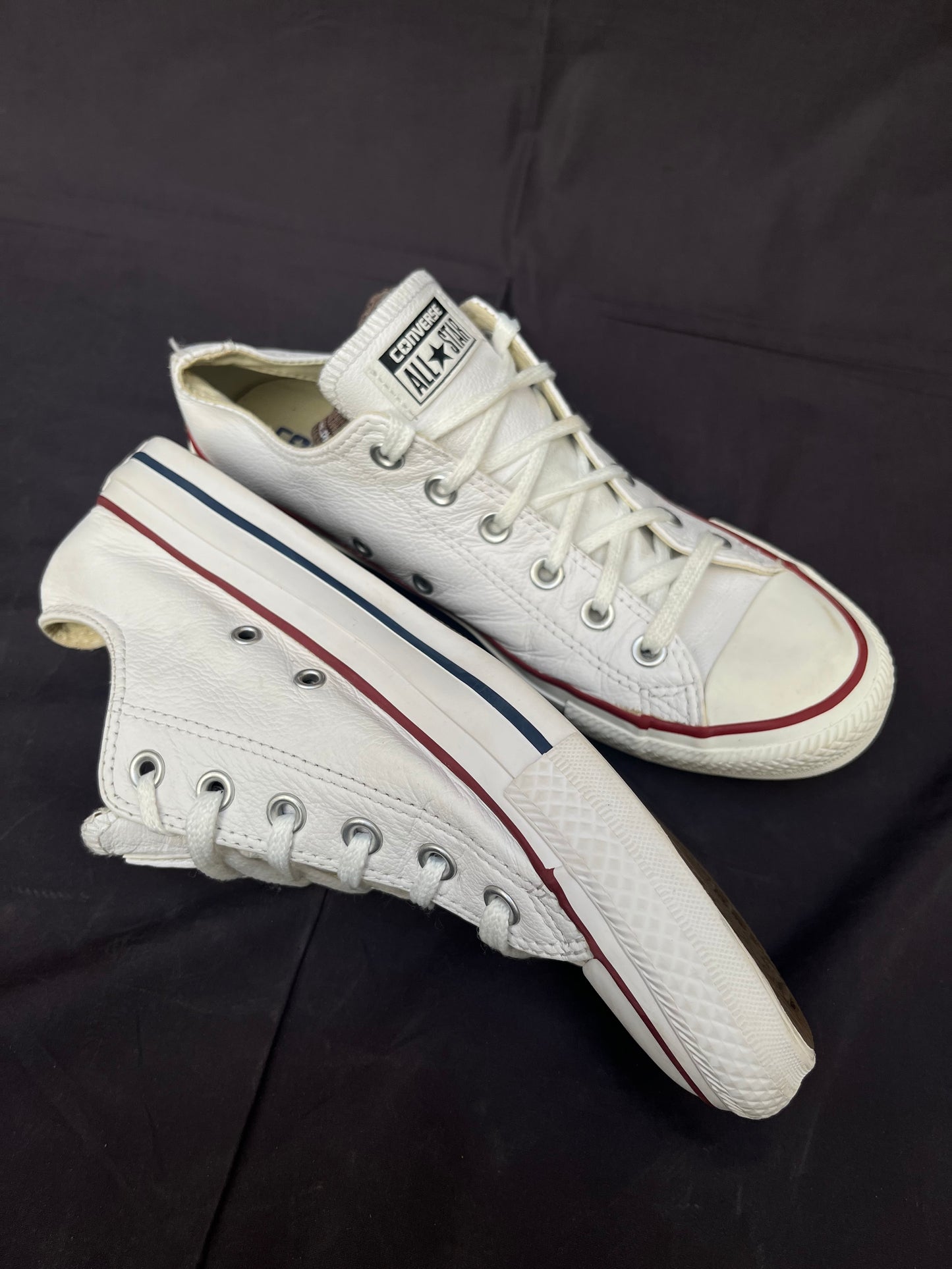 White leather lowtop