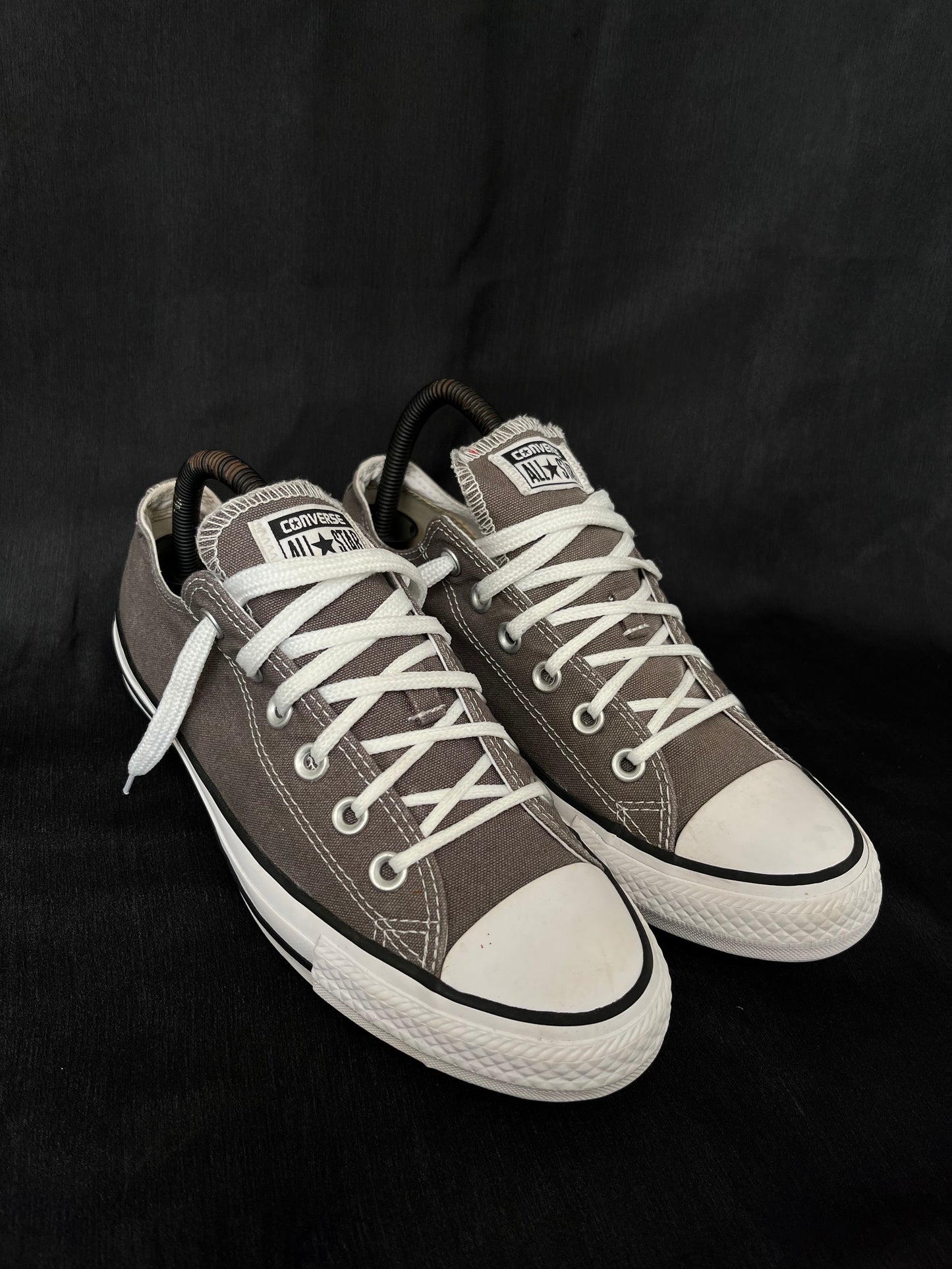 Grey lowtop converse
