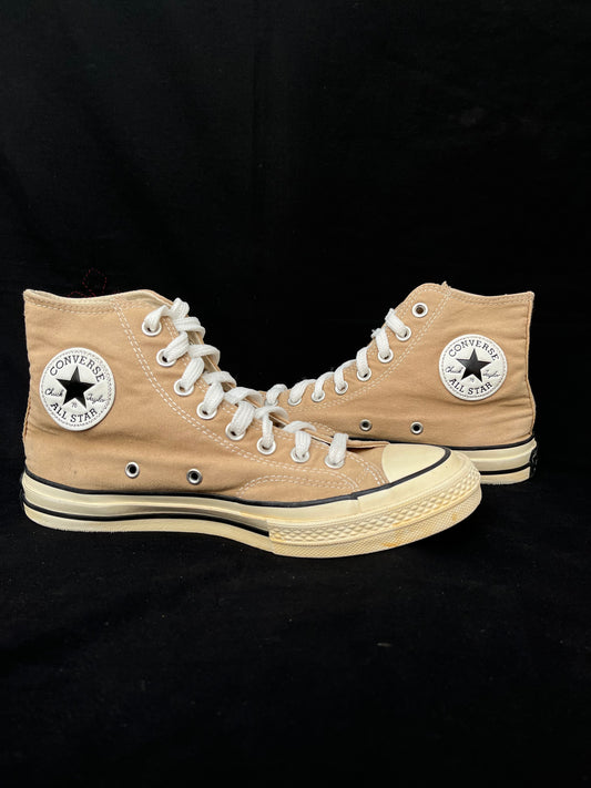 Brown hightops Chuck Taylor