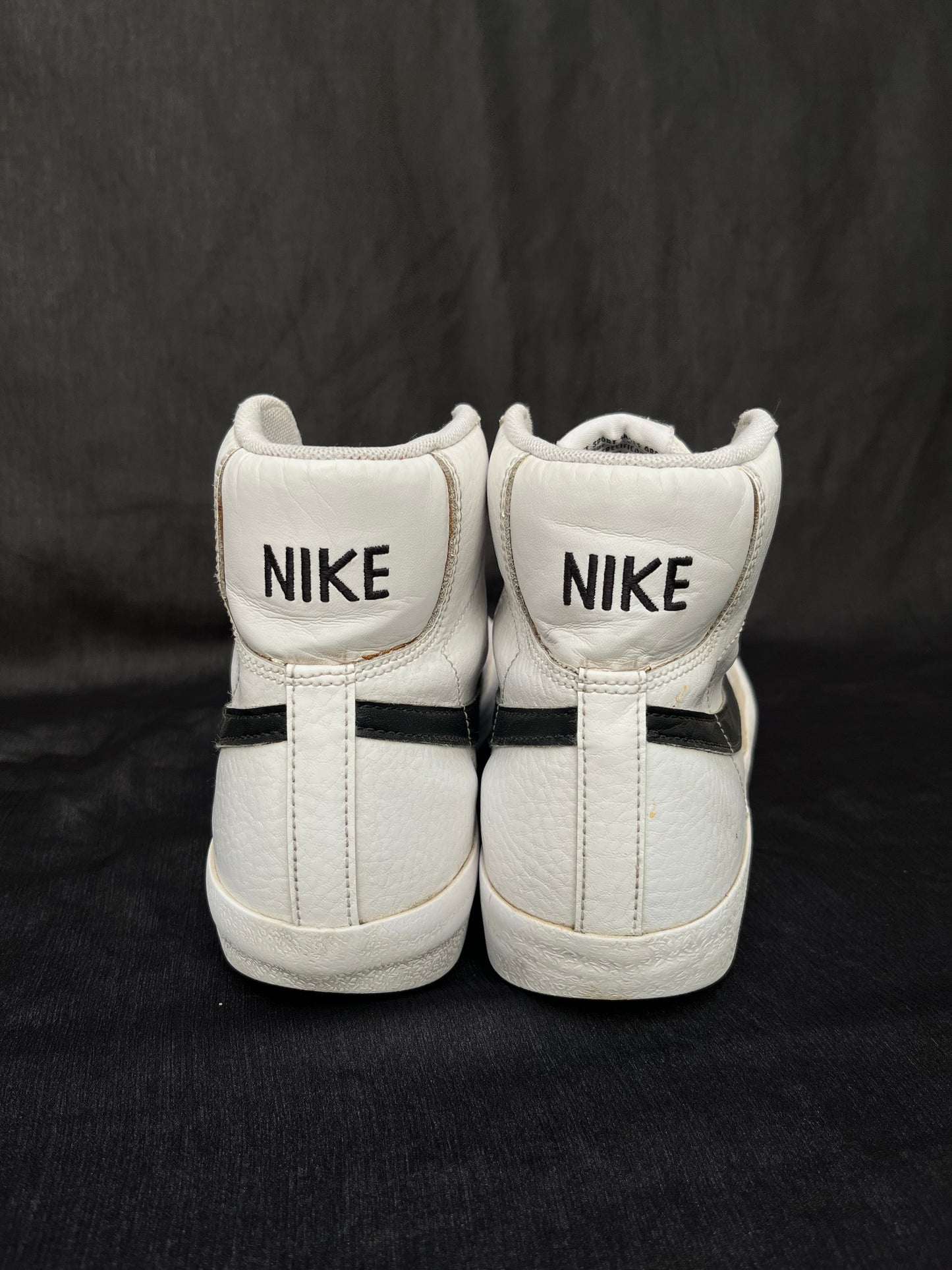 Nike blazer mid 77 vintage white black (40)