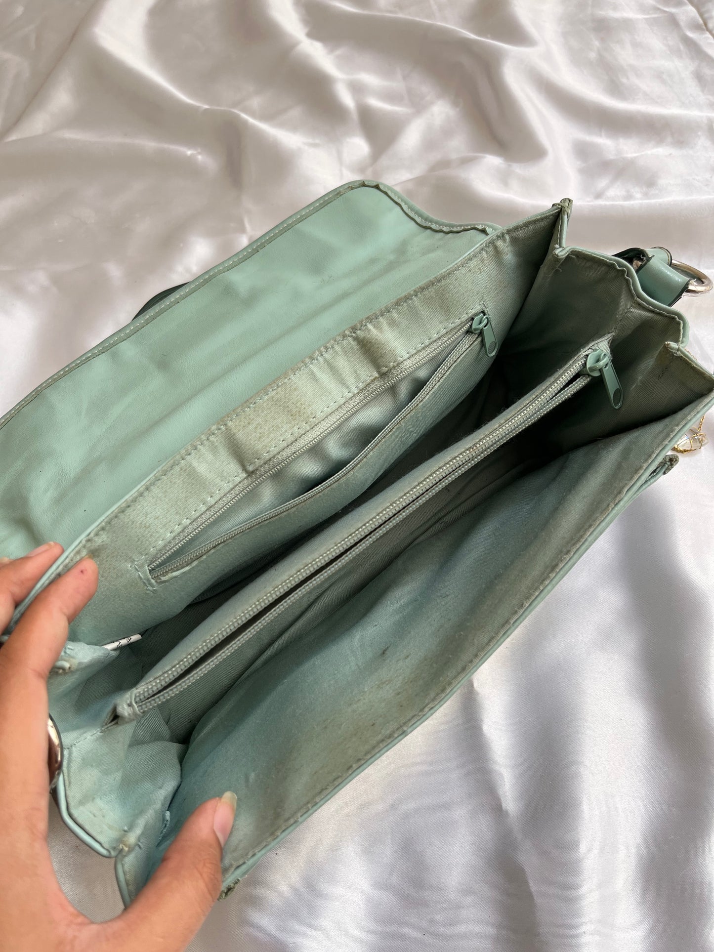 Pastel bag drop