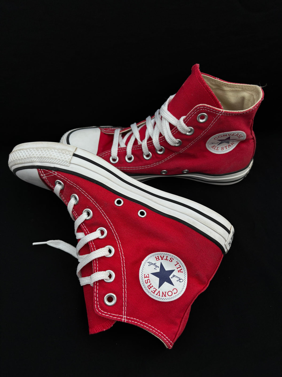 Red hightop converse — preloved, photo 2 of 4