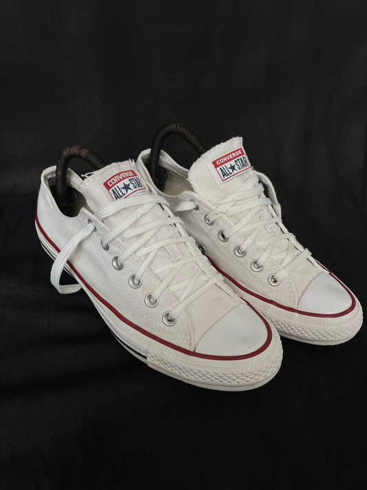 White lowtop converse