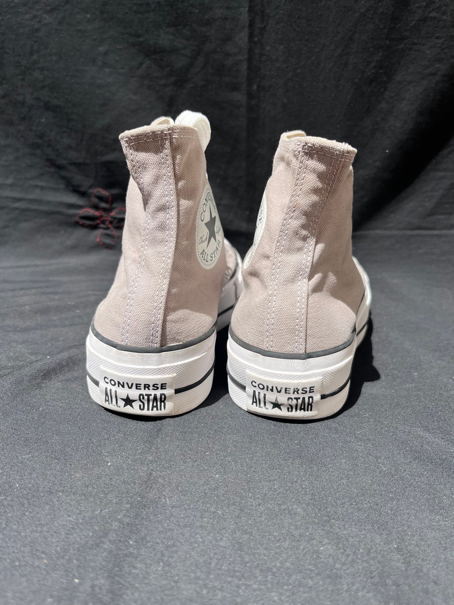 Grey platform highs (37.5)