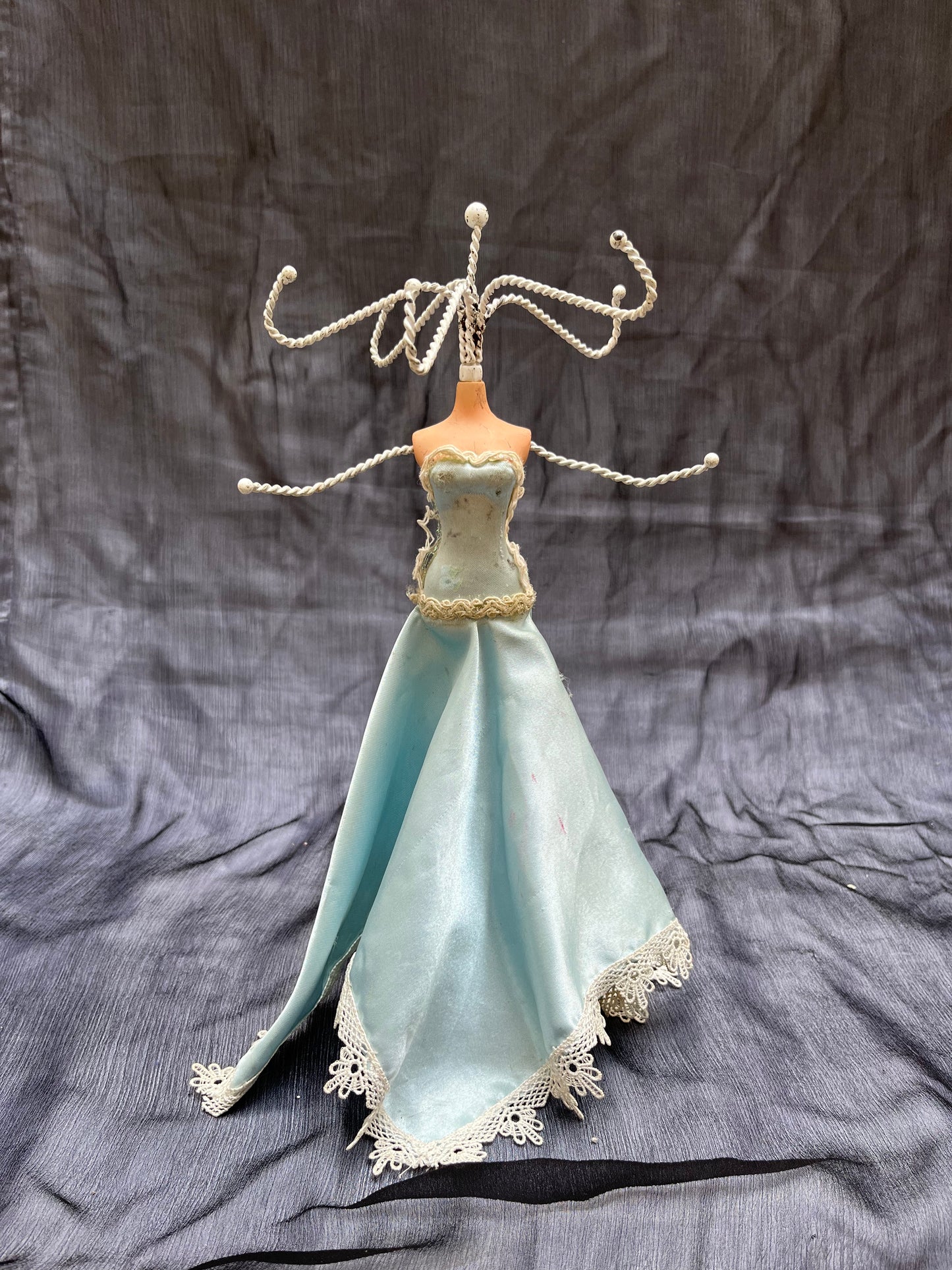 Doll stands