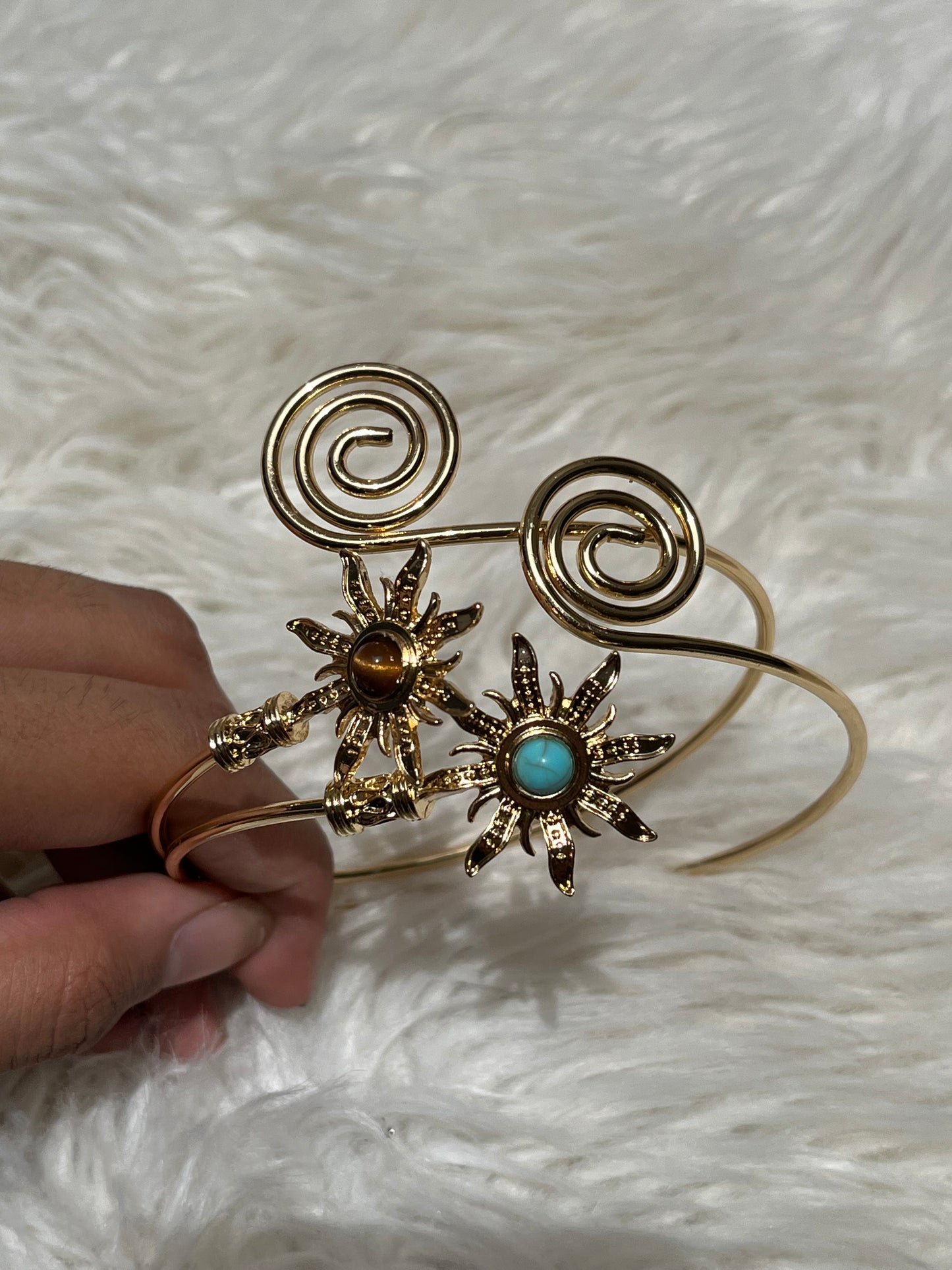 Crystal armcuff