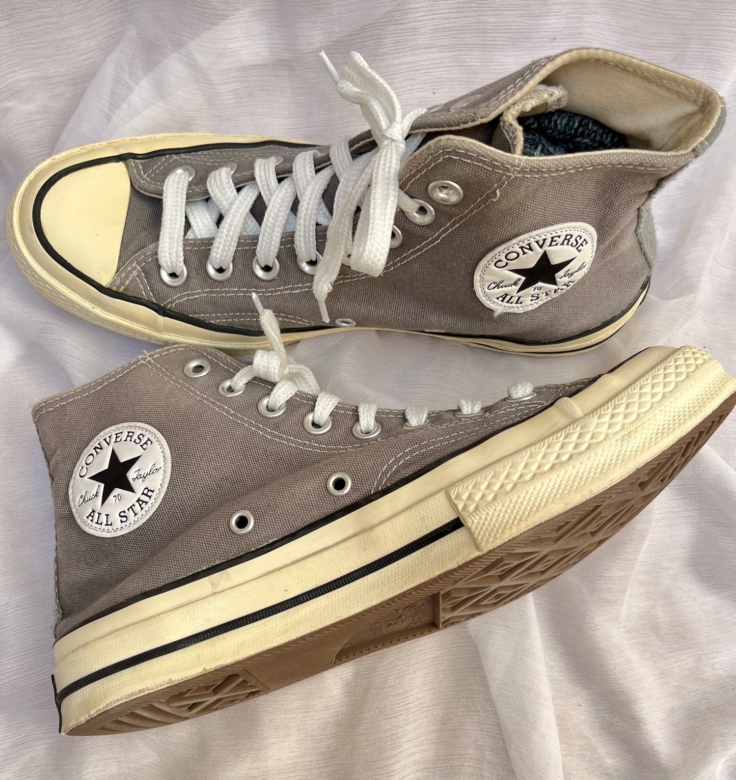 Grey chuck Taylor 70 HI