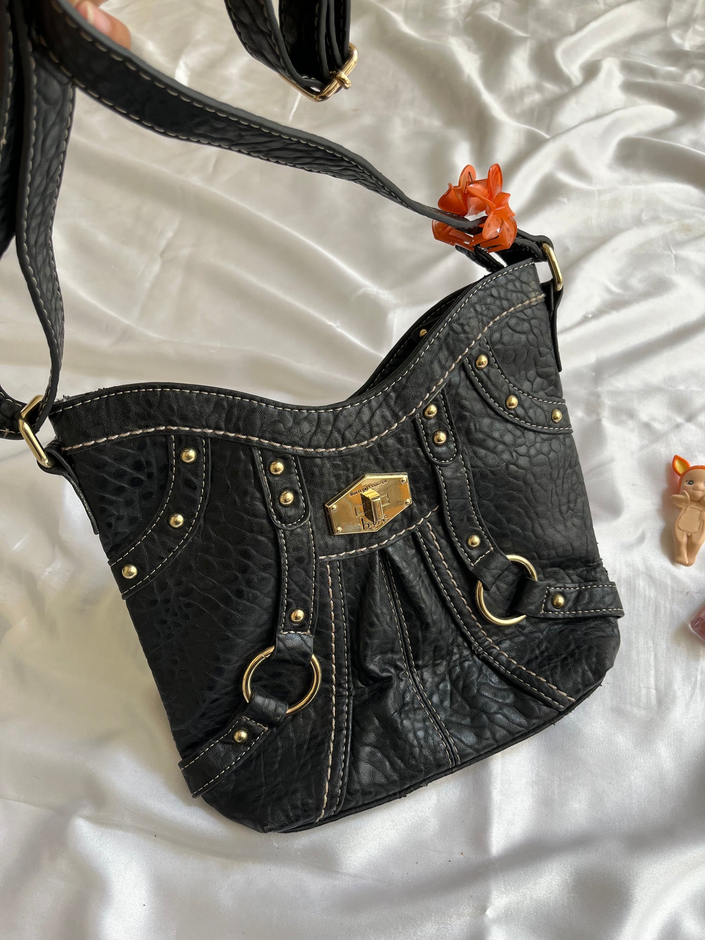 Crossbody bag drop