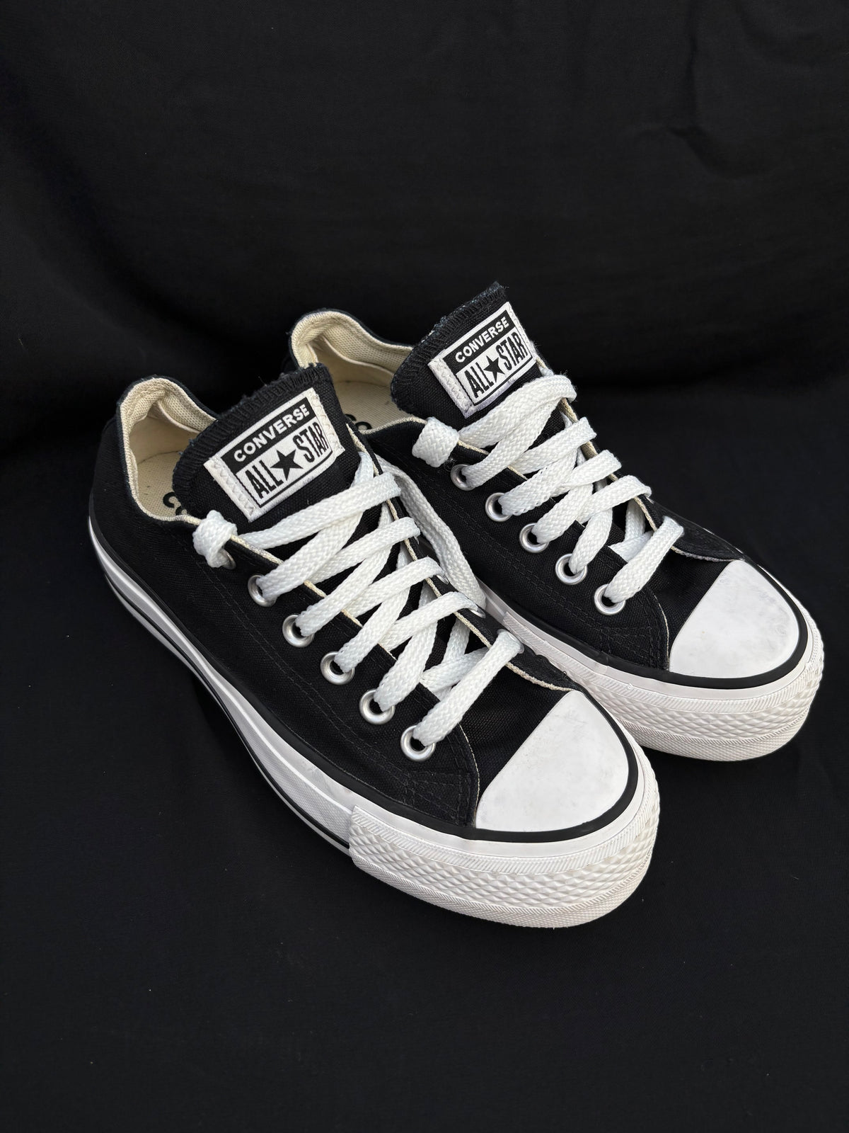 Black platform lowtop converse — preloved, excellent condition, photo 1 of 4