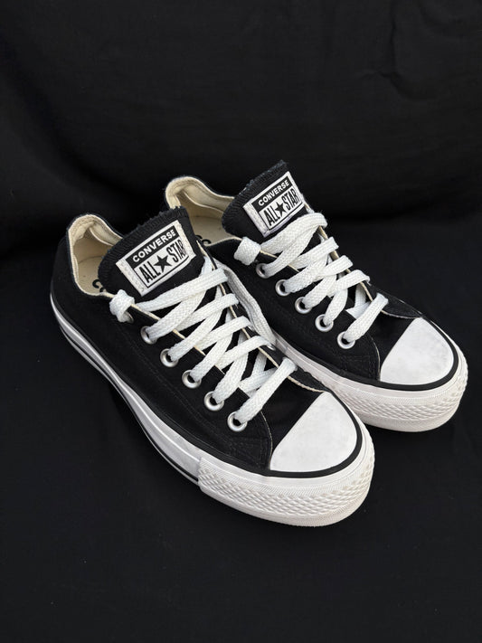 Black platform lowtop converse — preloved, excellent condition, photo 1 of 4