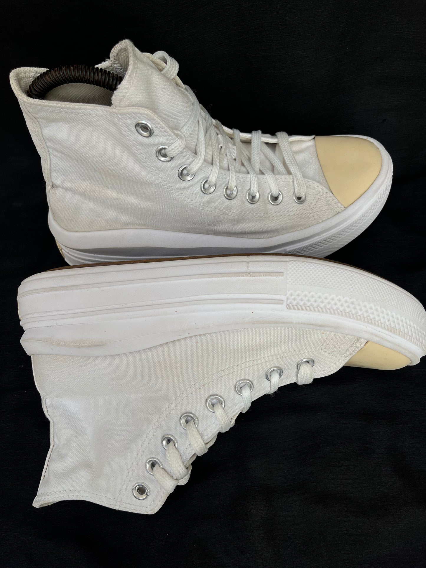 Platform white hightop move
