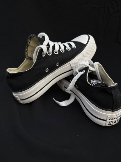 Black platform lowtop converse — preloved, excellent condition, photo 4 of 4