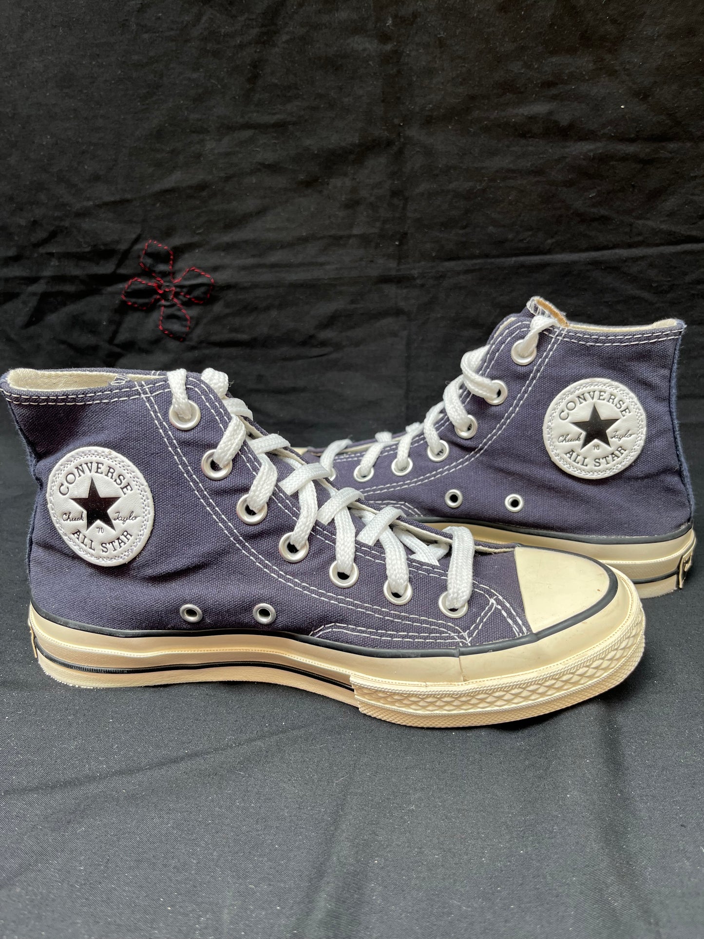 Dark navy blue hightop chuck Taylor